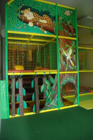 dzsungel játszóház a kicsiknek